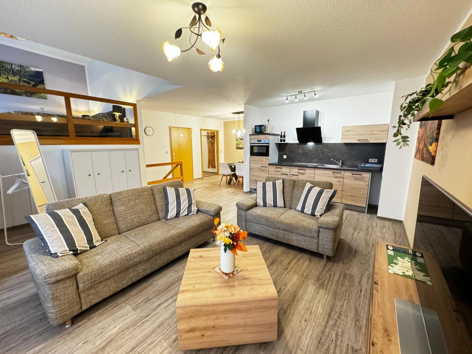 Galerie-Ferienwohnung "Im Schindlershof" - Zentral Und Ruhig Eibenstock Bagian luar foto